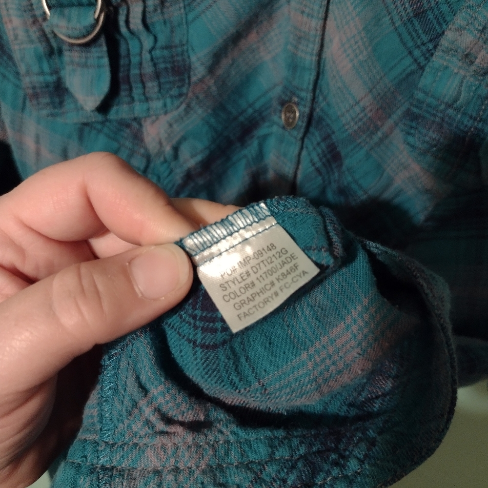 Vanity button down blouse - Picture 4 of 5